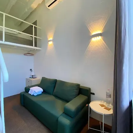 ホテル Lift Boutique - Derybasivska オデッサ