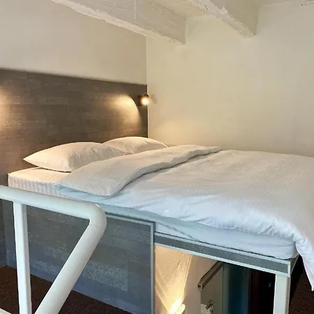 Lift Boutique - Derybasivska Hotel Odesa