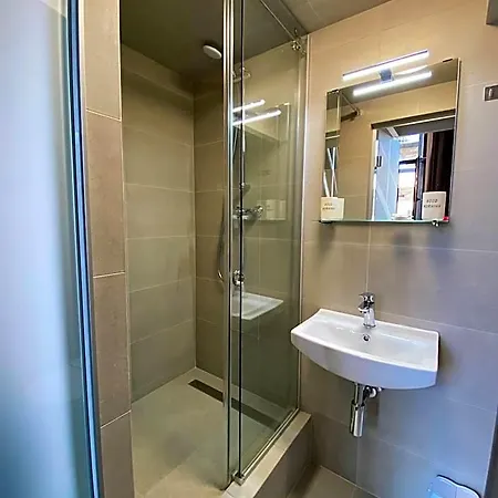 Lift Boutique - Derybasivska Hotel