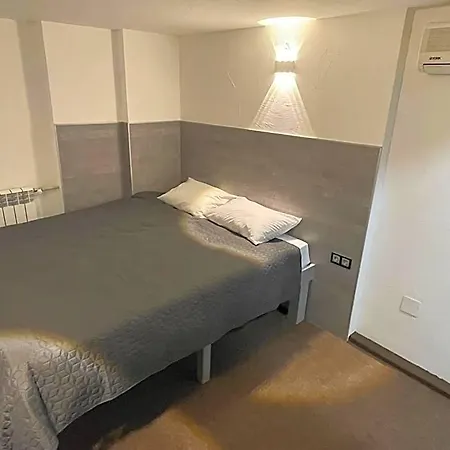 Hotel Lift Boutique - Derybasivska 3*