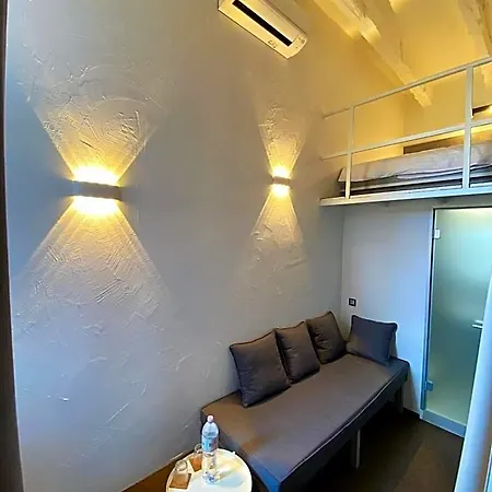 Lift Boutique - Derybasivska Oděsa