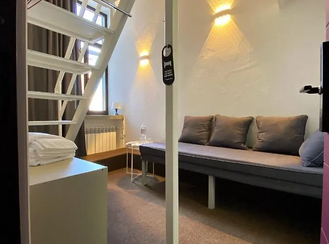 Lift Boutique - Derybasivska 3* Одеса