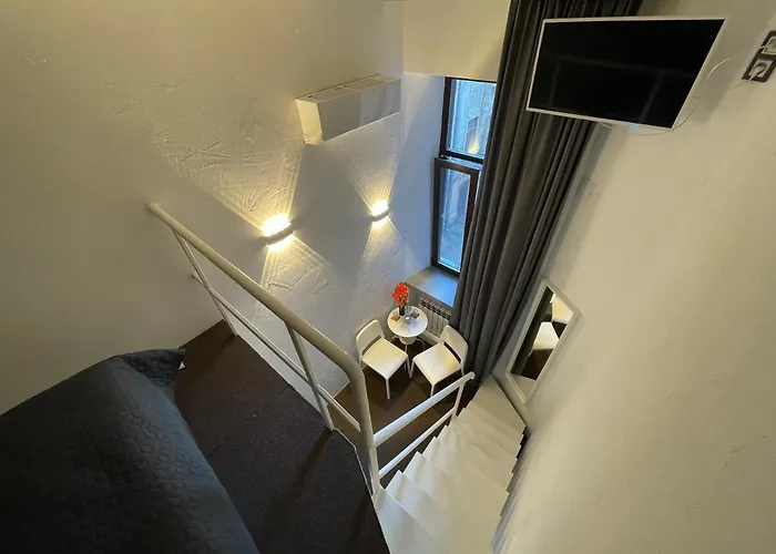 Lift Boutique - Derybasivska 3* Одеса