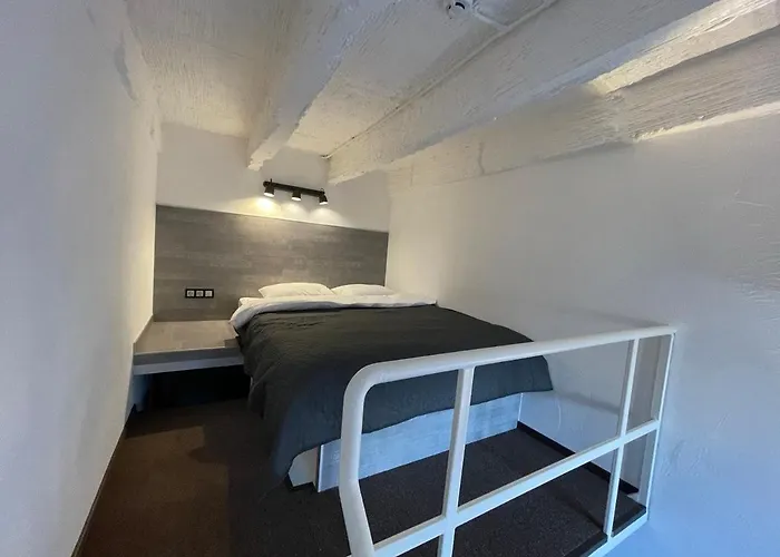 Lift Boutique - Derybasivska Готель Одеса