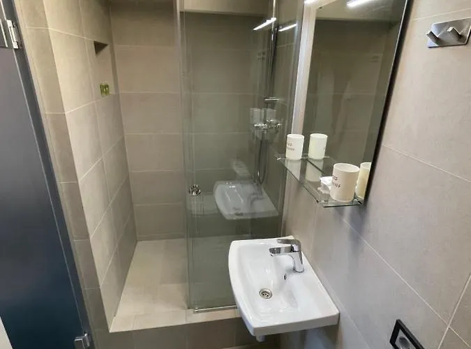 Lift Boutique - Derybasivska 3* Одеса