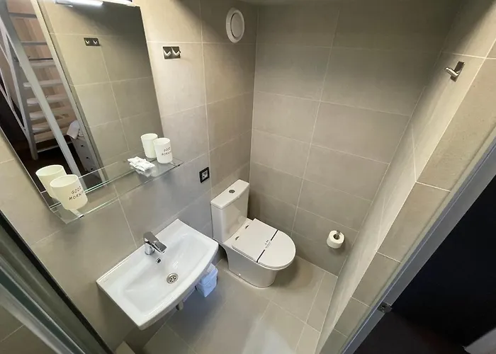 Lift Boutique - Derybasivska