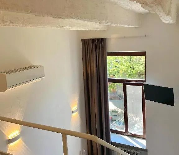 Lift Boutique - Derybasivska Одеса