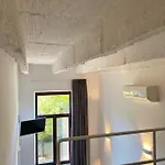 מלון Lift Boutique - Derybasivska