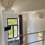 Lift Boutique - Derybasivska מלון