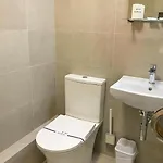 מלון Lift Boutique - Derybasivska 3*