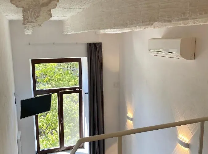 Lift Boutique - Derybasivska Hotel