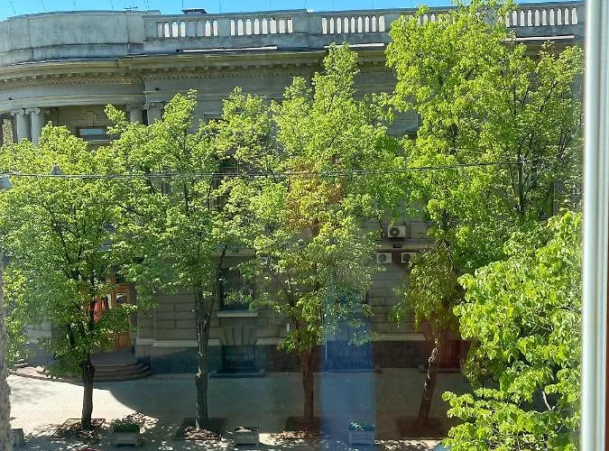 Lift Boutique - Derybasivska Odessa