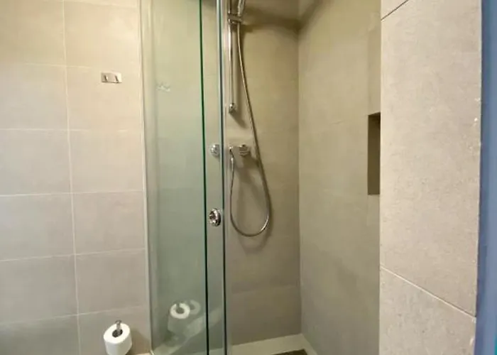 Lift Boutique - Derybasivska Hotel