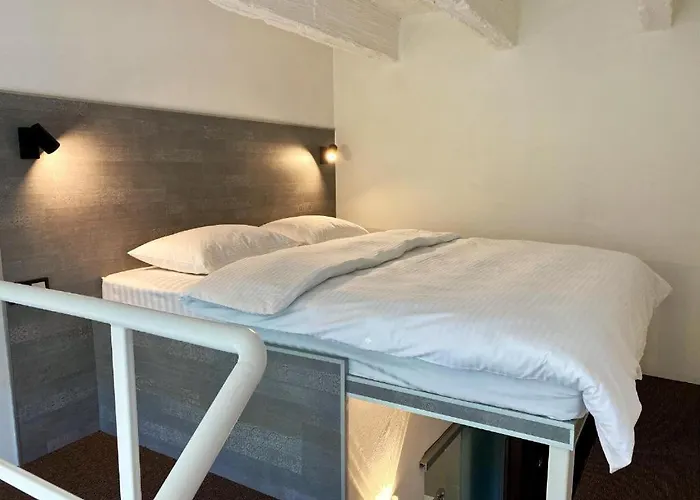 Lift Boutique - Derybasivska Hotel Odesa