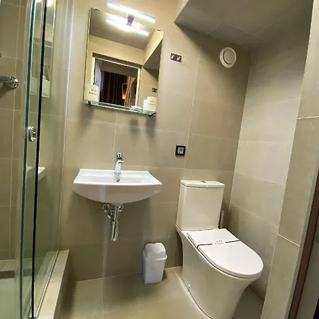 Lift Boutiqe Hotel *