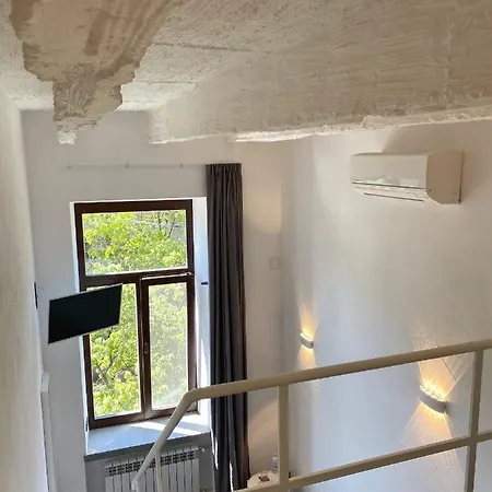 Lift Boutique - Derybasivska Hotel