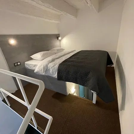Hotel Lift Boutiqe Odessa
