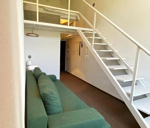 Lift Boutique - Derybasivska Hotel Odesa