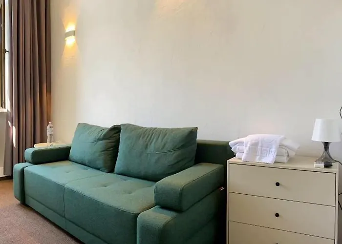 Lift Boutique - Derybasivska